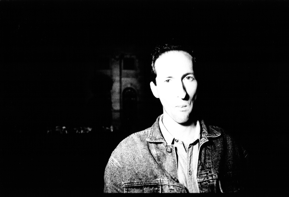 In Town at Night - ID 000023