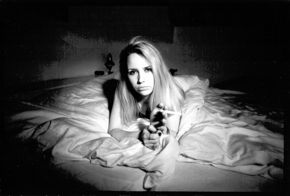 In Bed With Cigarette - ID 000040