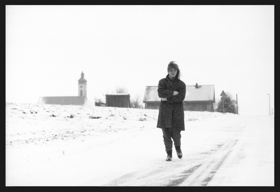 Leaving Village - ID 000076