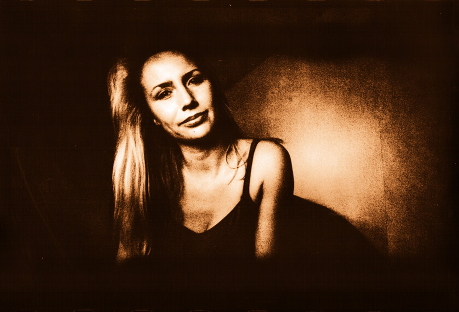 At Night - ID 000100