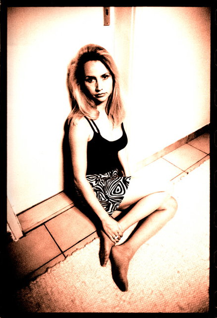 Sitting on the Floor - ID 000102