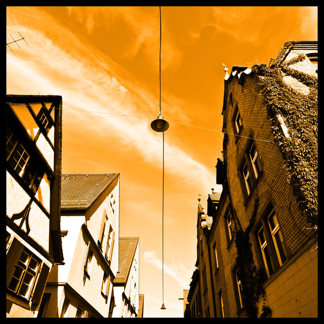 Lamp in the Sky - ID 000206