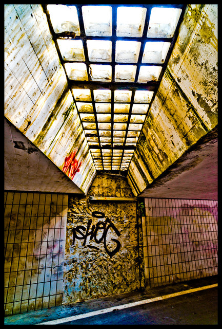 Underground - ID 000244