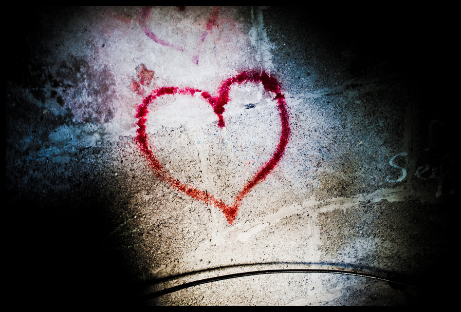 Heart on Stone - ID 000431