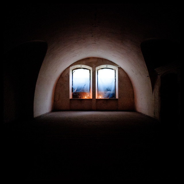 Two Windows II - ID 000527