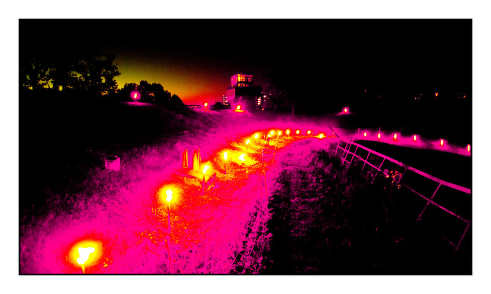 Illuminated I - ID 000533