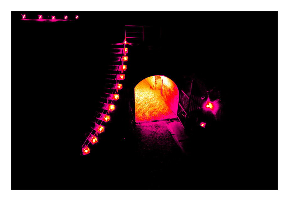 Illuminated II - ID 000534