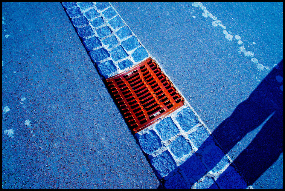 Red on Blue - ID 000539