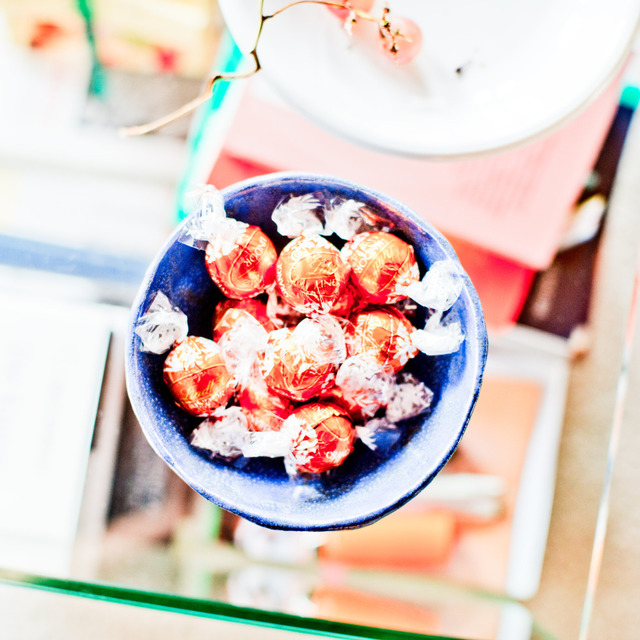 Joy on the Table - ID 000703