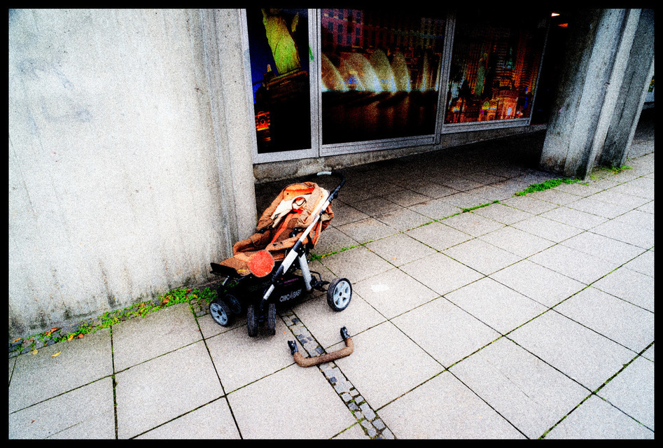 Broken Casino - ID 000732