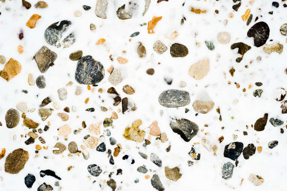 Stones on White - ID 000803