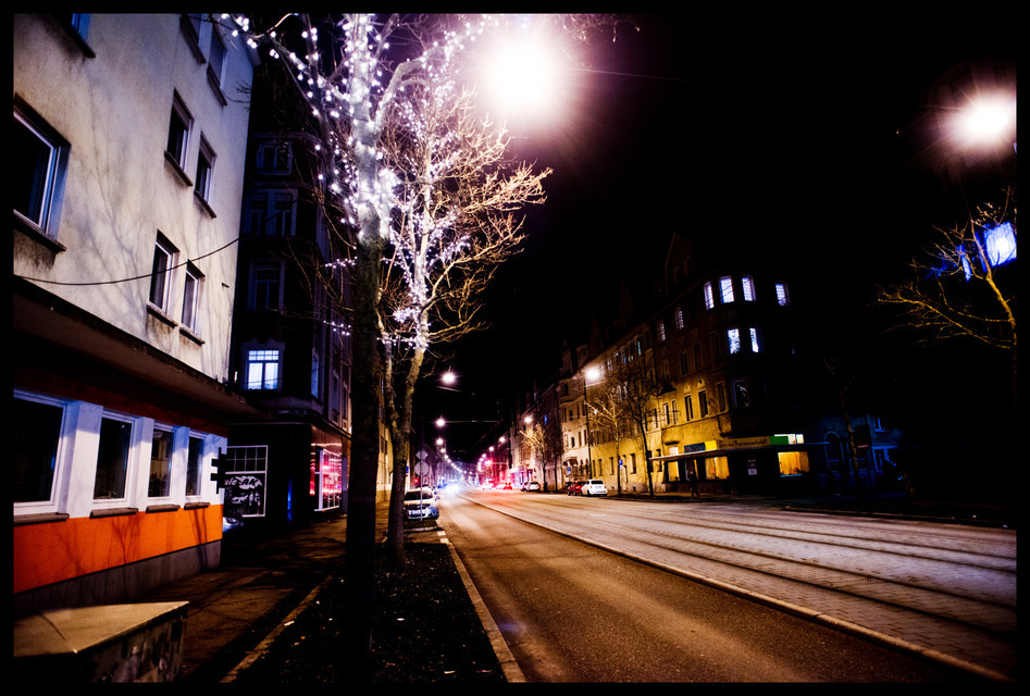 Chains of Light - ID 000894