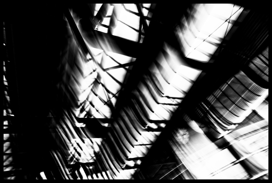 Burning Roof - ID 000970