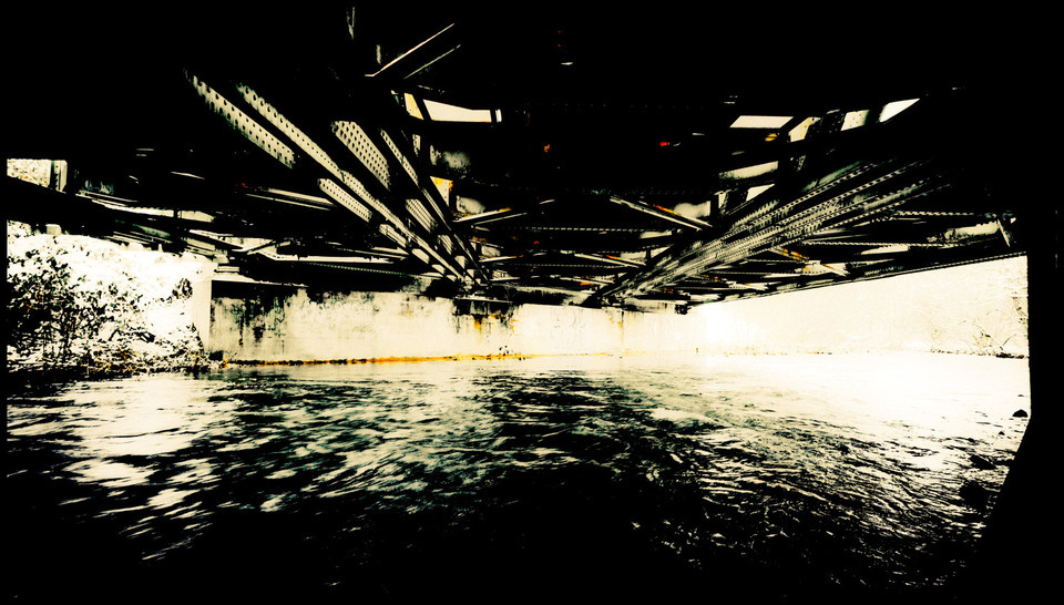 Bridge Below - ID 001038