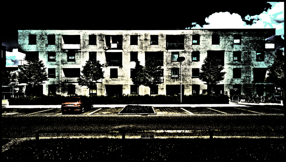 Dark House - ID 001290