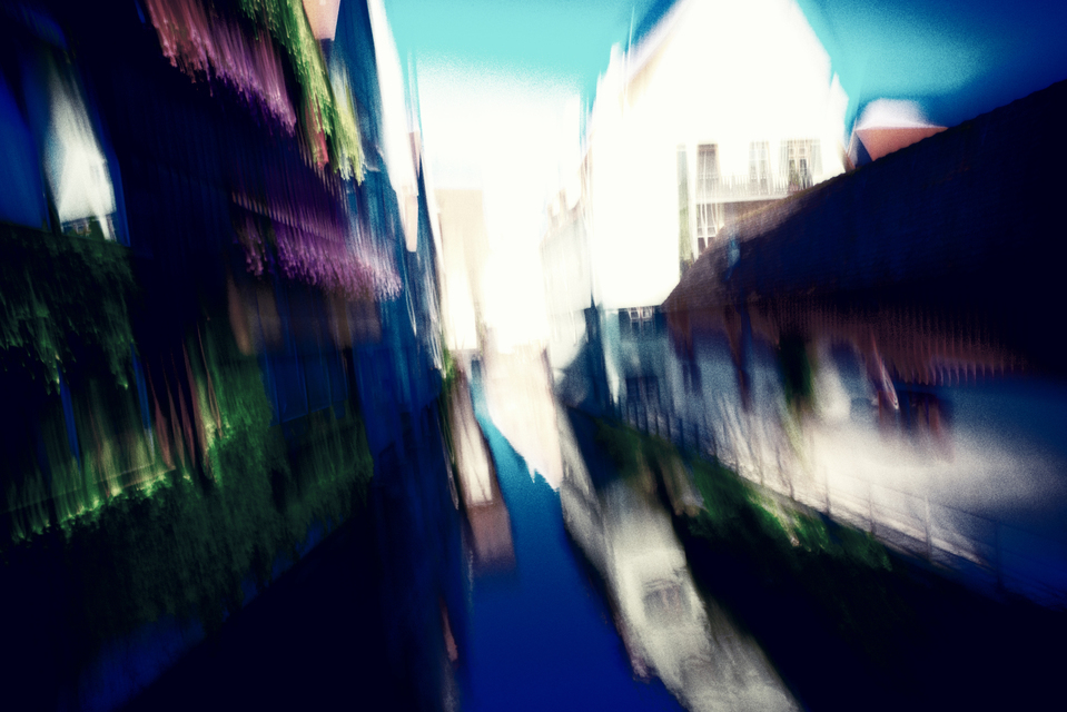 Common Place Different View - ID 001521