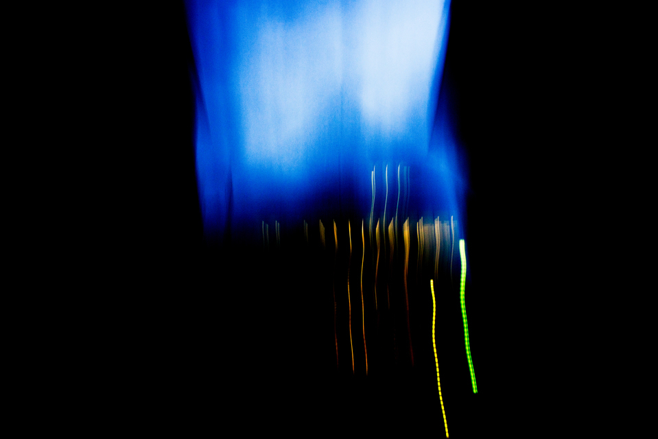 Pyramid between Houses - ID 001618