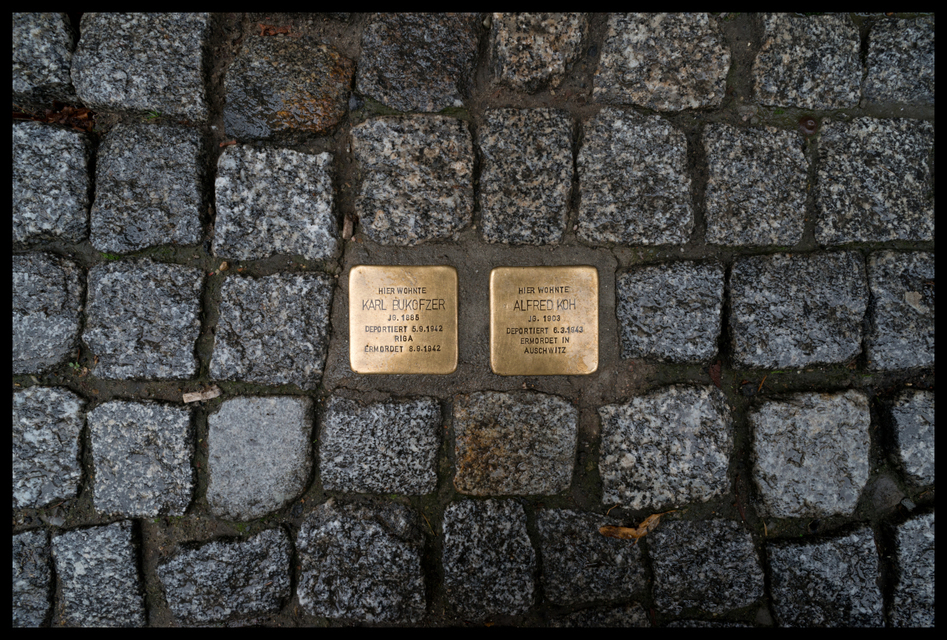 Karl and Alfred - ID 001690