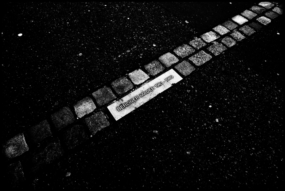 The Wall - ID 001748