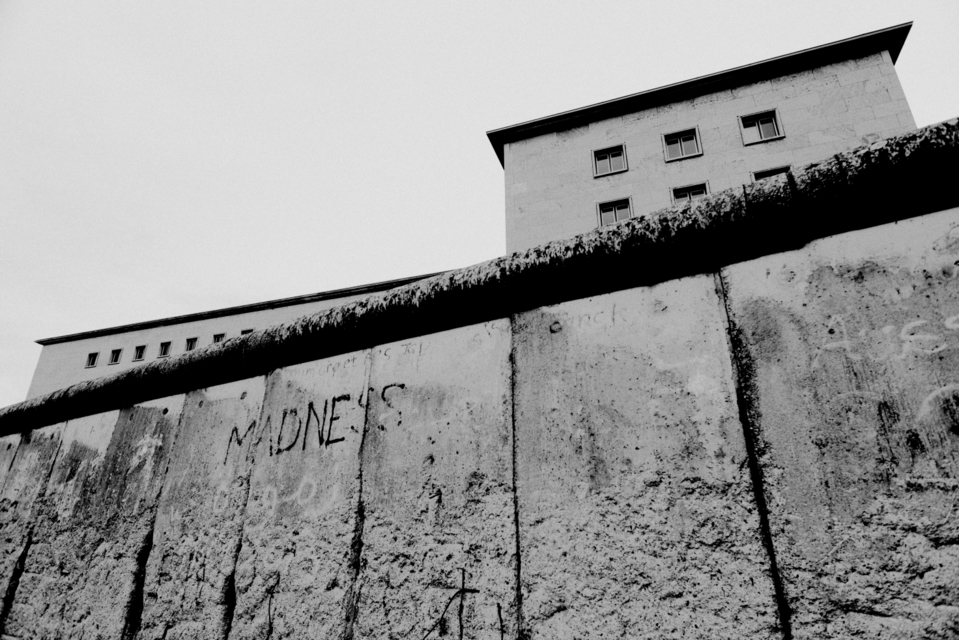 Wall Madness I - ID 001751