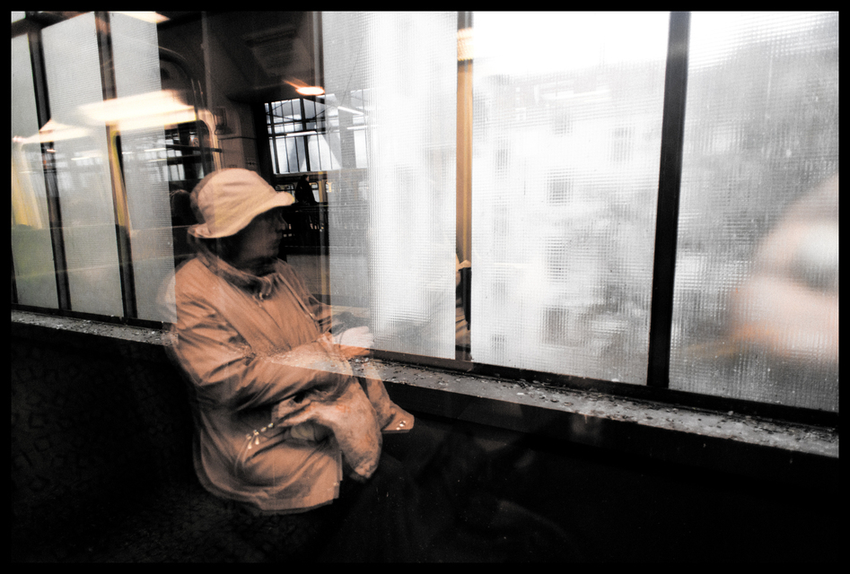 S-Bahn Ride Lady - ID 001761