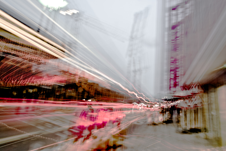 Traffic Passing By - ID 001974