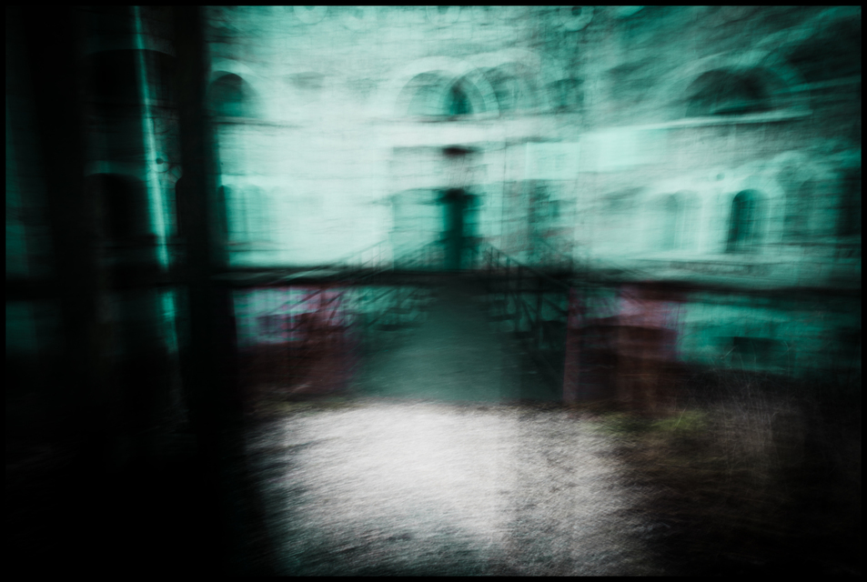 Entrance - ID 002182