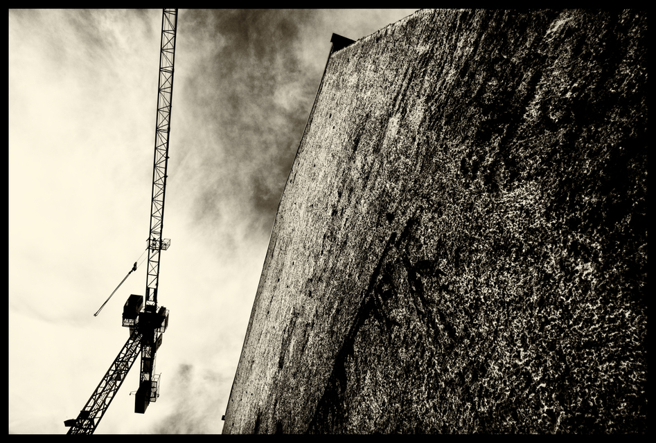 Old Wall and New Crane - ID 002388