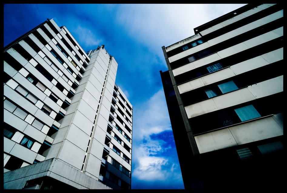 Talking from the Side - ID 002421