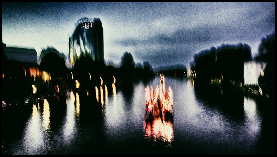 Ships on Danube II - ID 002475