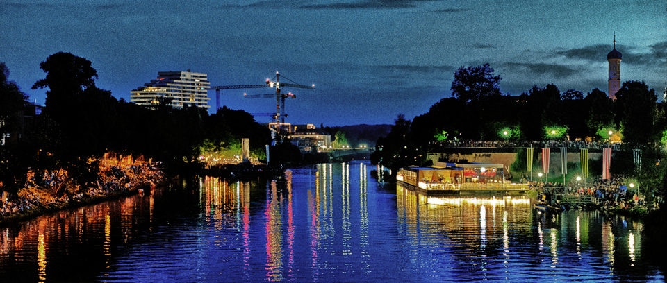 Last Lights over the Danube - ID 002493
