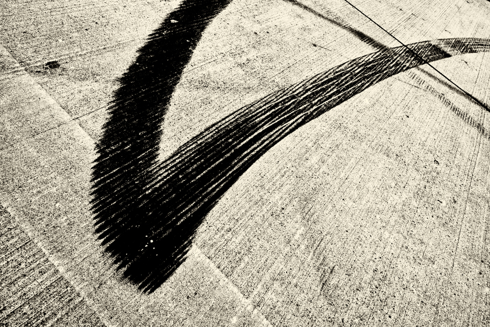 Concrete Traces VIII - ID 002542