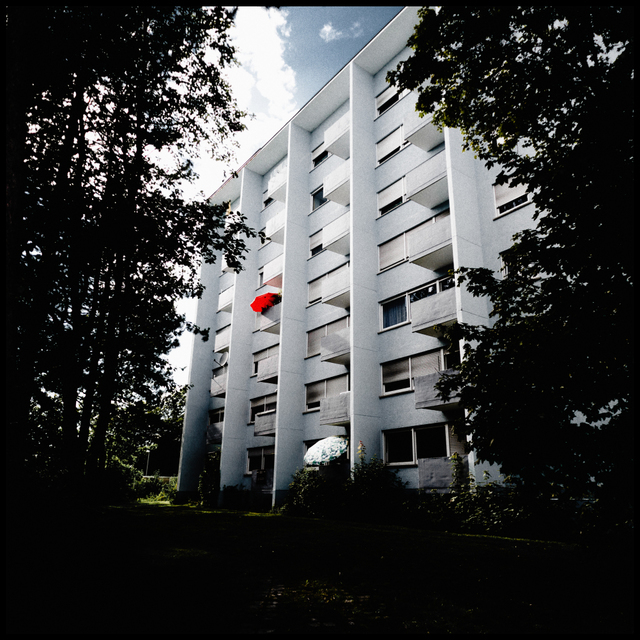 Red Umbrella - ID 002607