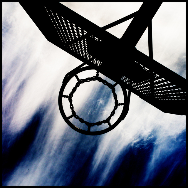 Waiting for the Ball I - ID 002625