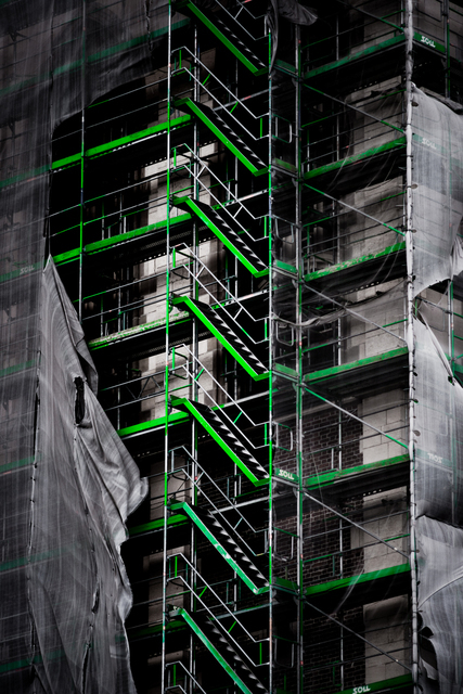 Green Stairs - ID 002629