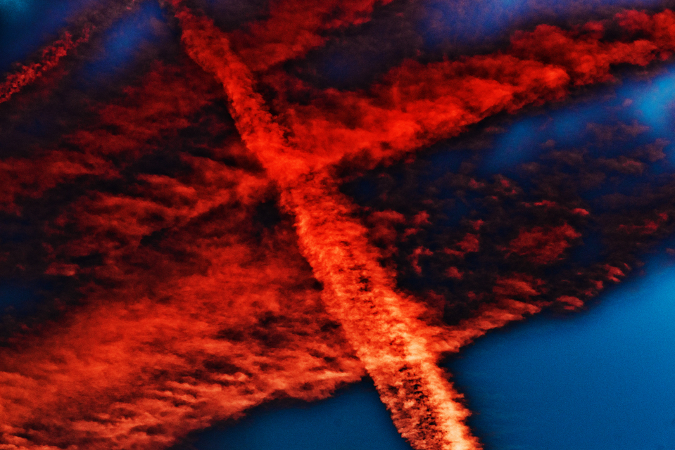 Bleeding Sky - ID 002708