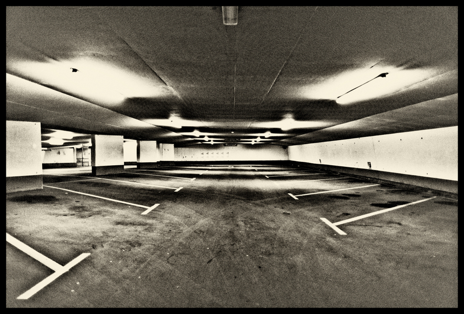 Below Petrus I - ID 003087