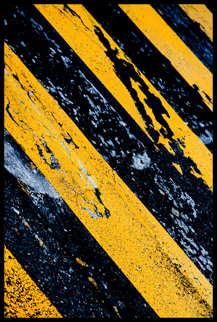 Yellow Stripes - ID 003198