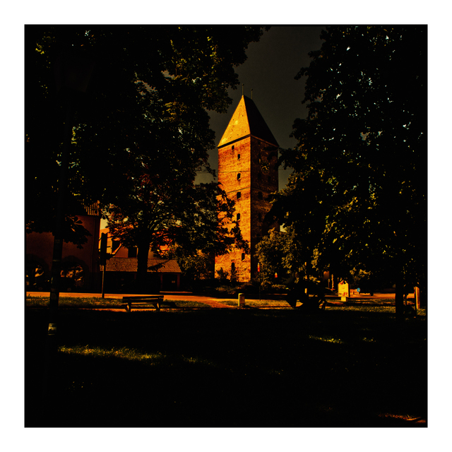 Afternoon Sun on Tower - ID 003624