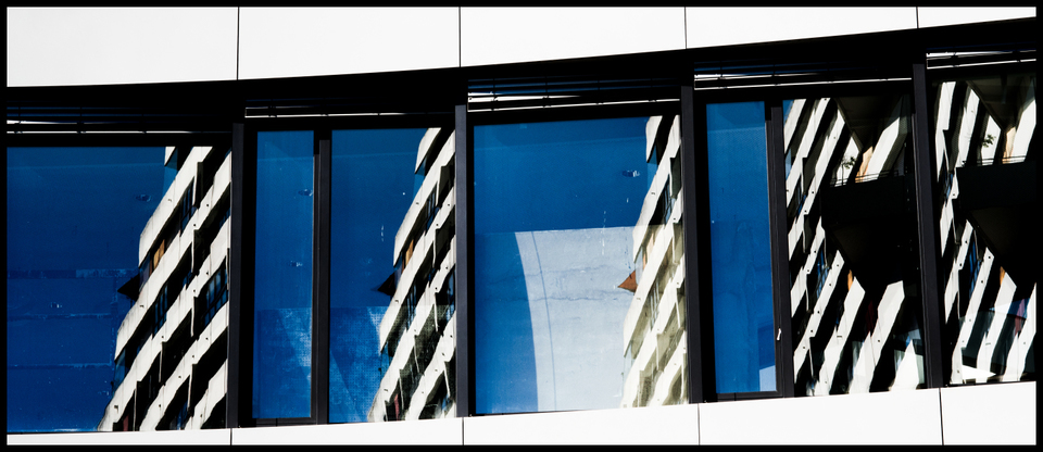 Mirroring Donau Center III - ID 003627