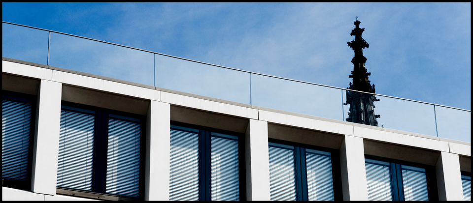 Money and Jesus - ID 003723