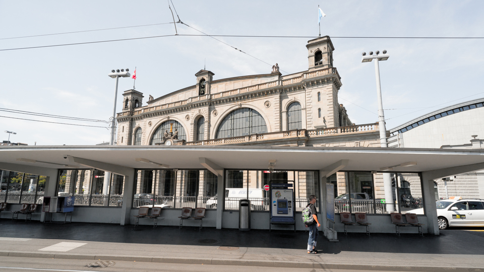 Zurich Station - ID 003802