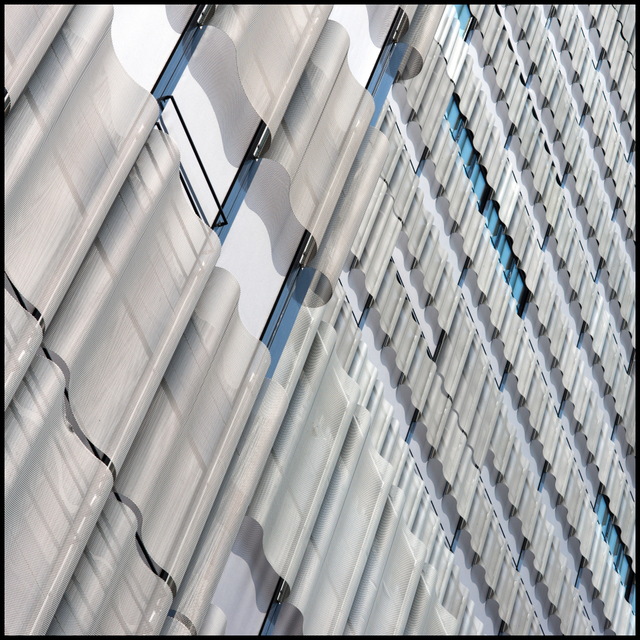 Modern Facade II - ID 003805