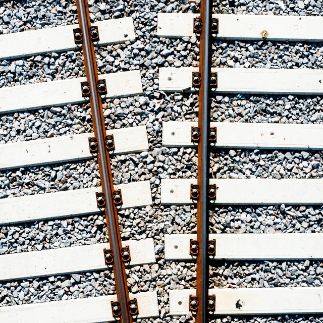 Asymmetric Divorce - ID 003861