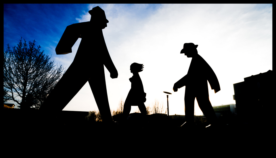 Suburb People - ID 003930