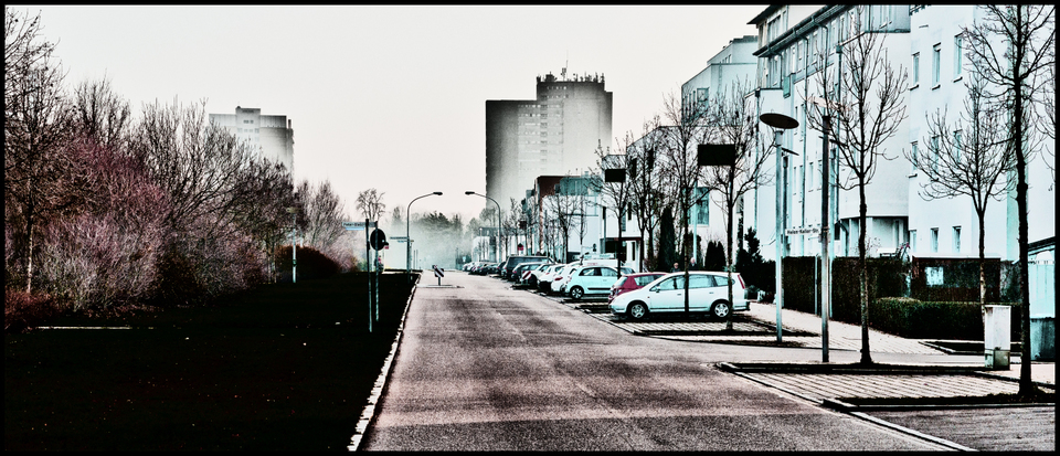 Suburb Street - ID 003931