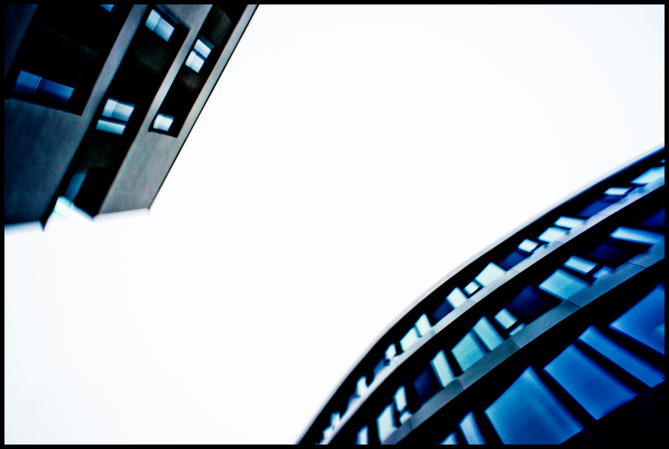 Non Equal - ID 004009