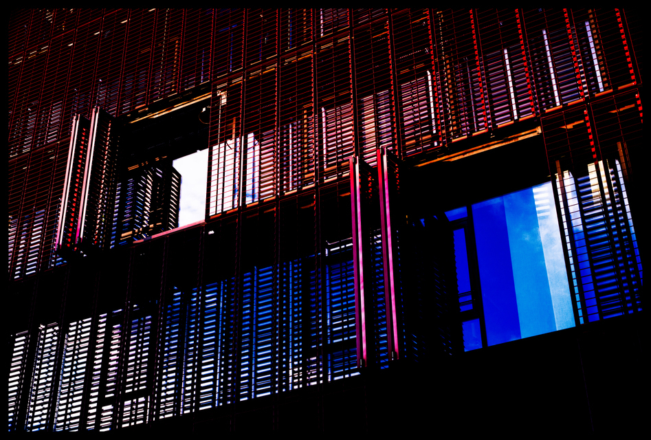 Two Windows Open - ID 004078