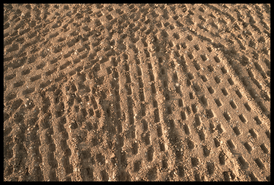 Maltreated Earth I - ID 004243