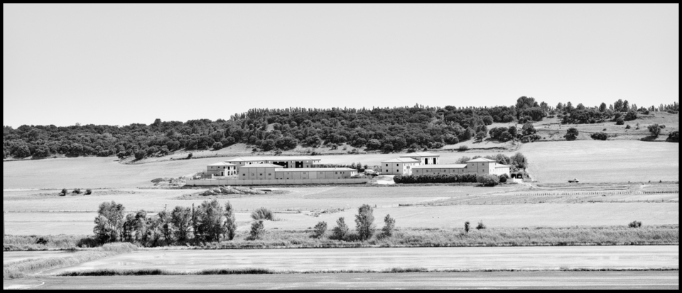 Hill View - ID 004355